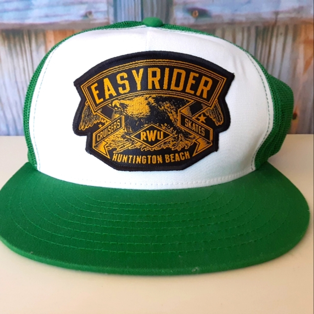 EASYRIDER Cruisers Skates HUNTINGTON BEACH Mens Trucker Hat Large - Classics Yup